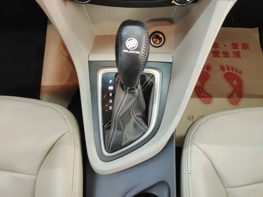 Фото 14 - Buick Excelle