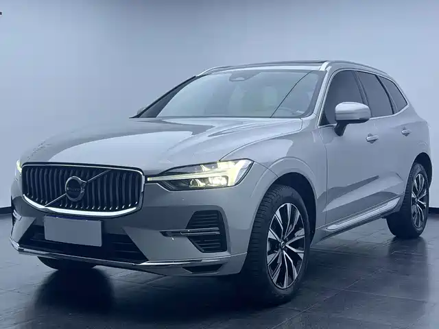 Volvo XC60 B5, Полный привод, Смарт Люкс