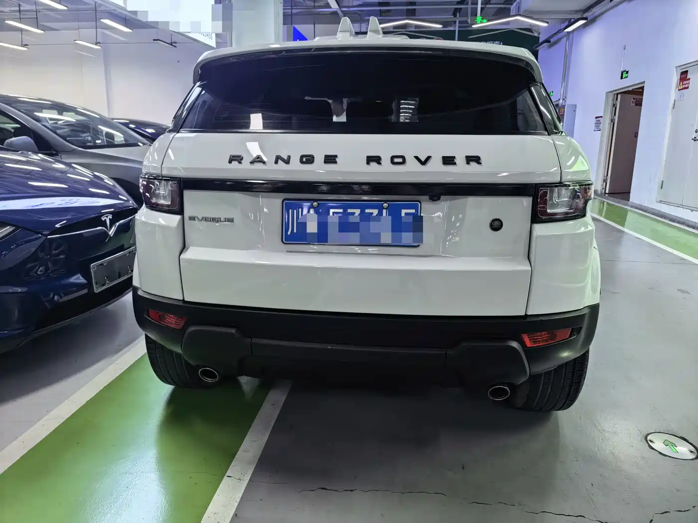 Фото 11 - Land Rover Range Rover Evoque