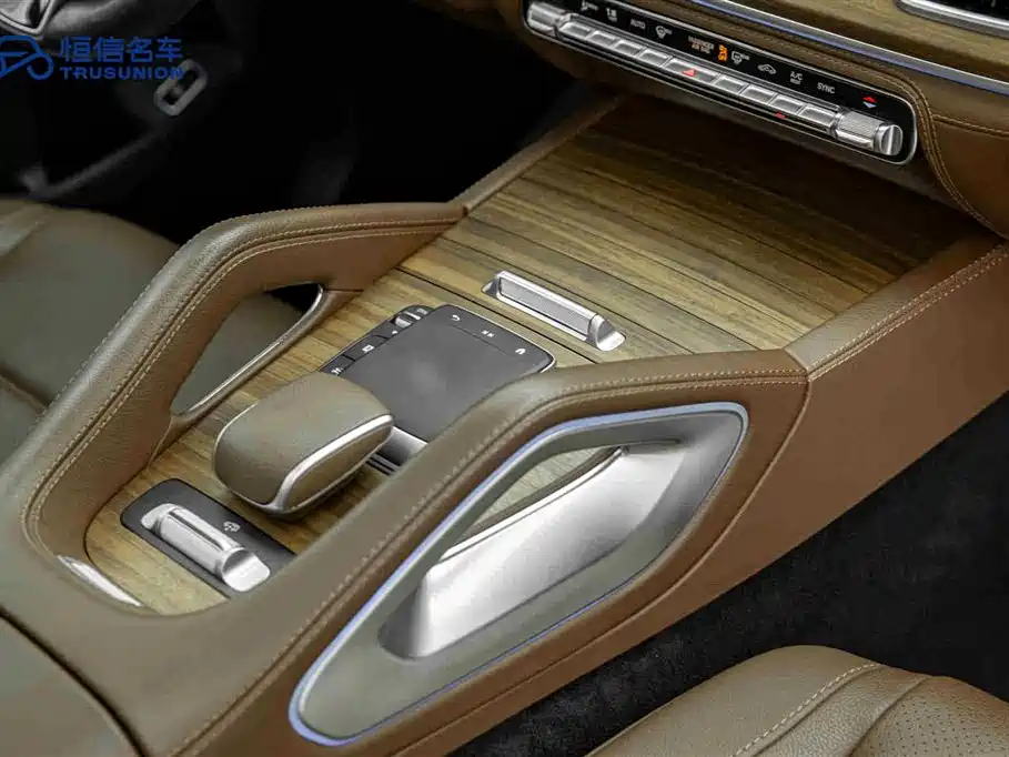 Mercedes-Benz GLE 2024 GLE 450 4MATIC Fashion фото 19