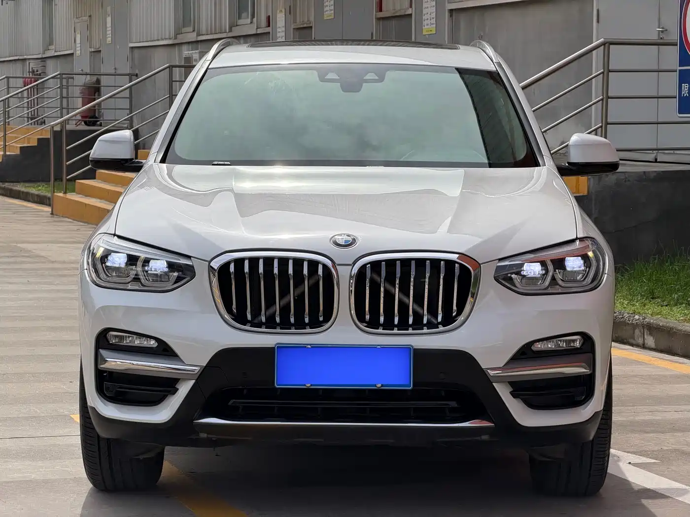 BMW X3 2018 xDrive25i Luxury Package China V фото 2
