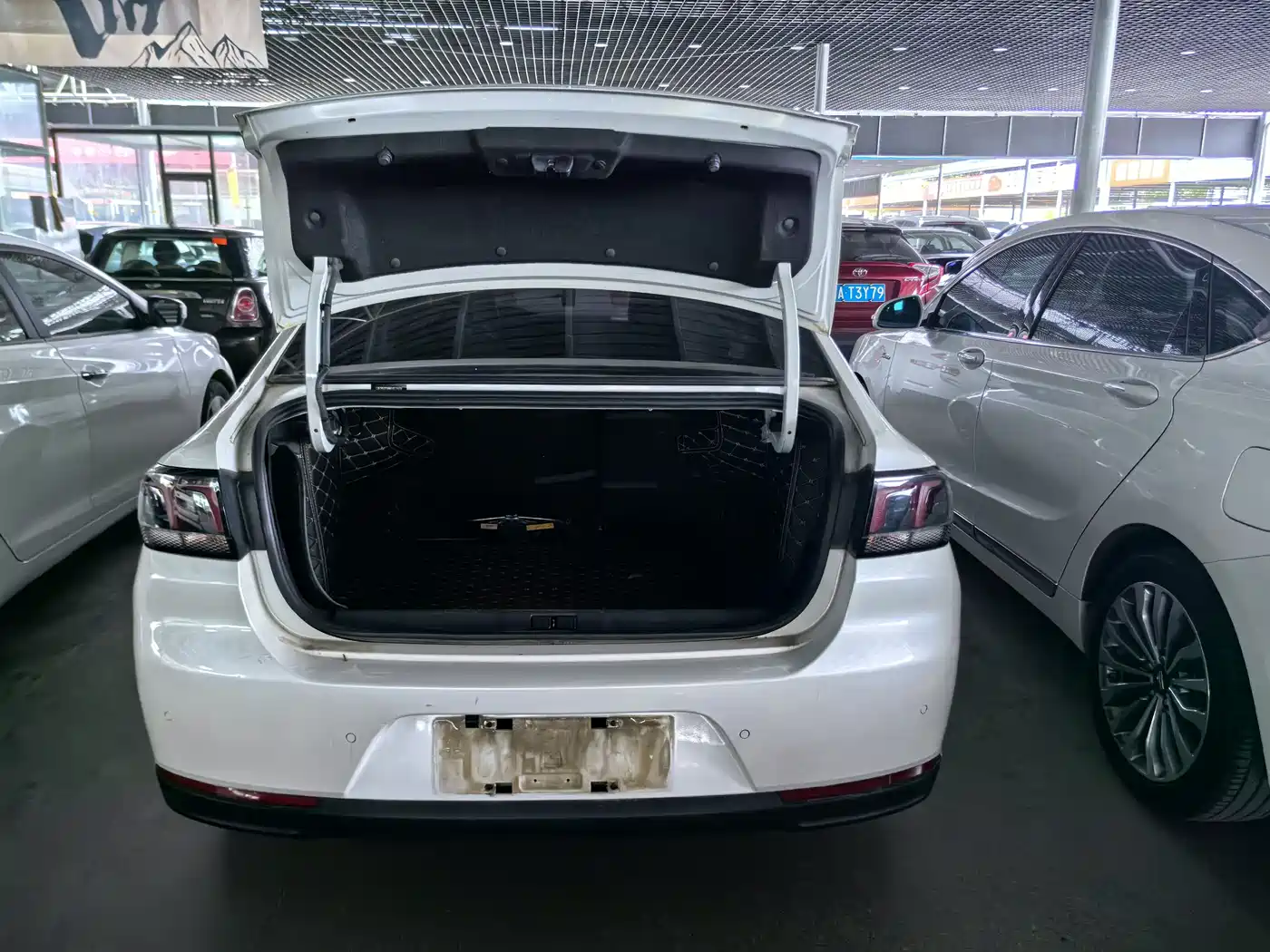 Peugeot 308 2016 1.6L Automatic Luxury фото 9