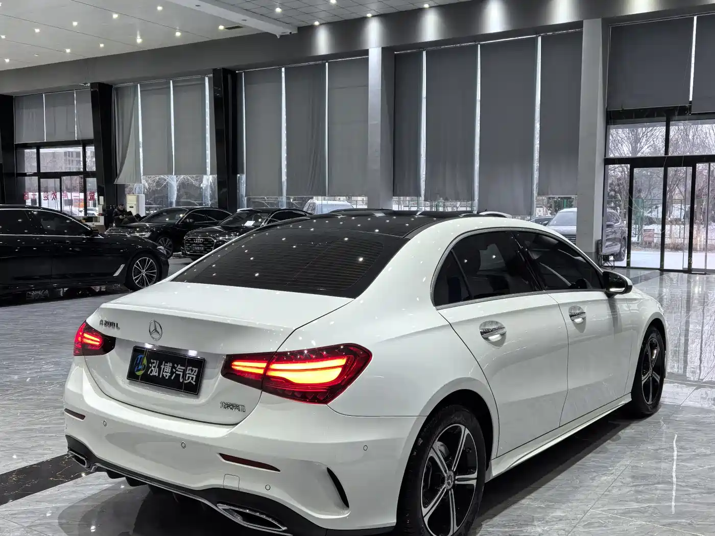 Mercedes-Benz A-Class 2024 A 200 L Fashion Edition фото 16