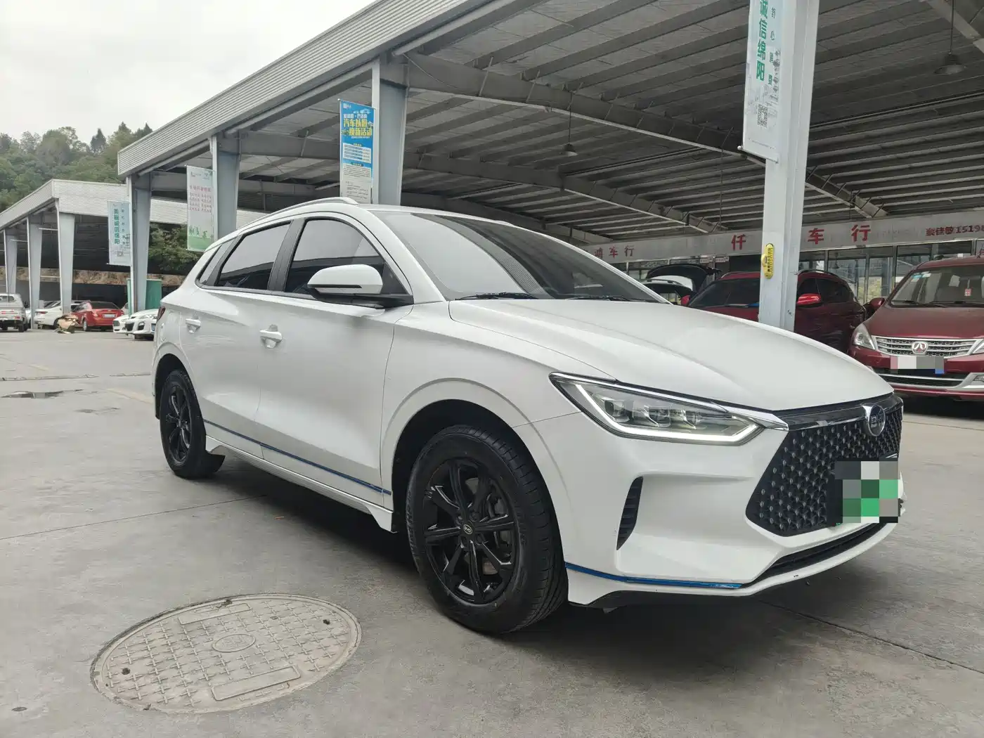 BYD E2