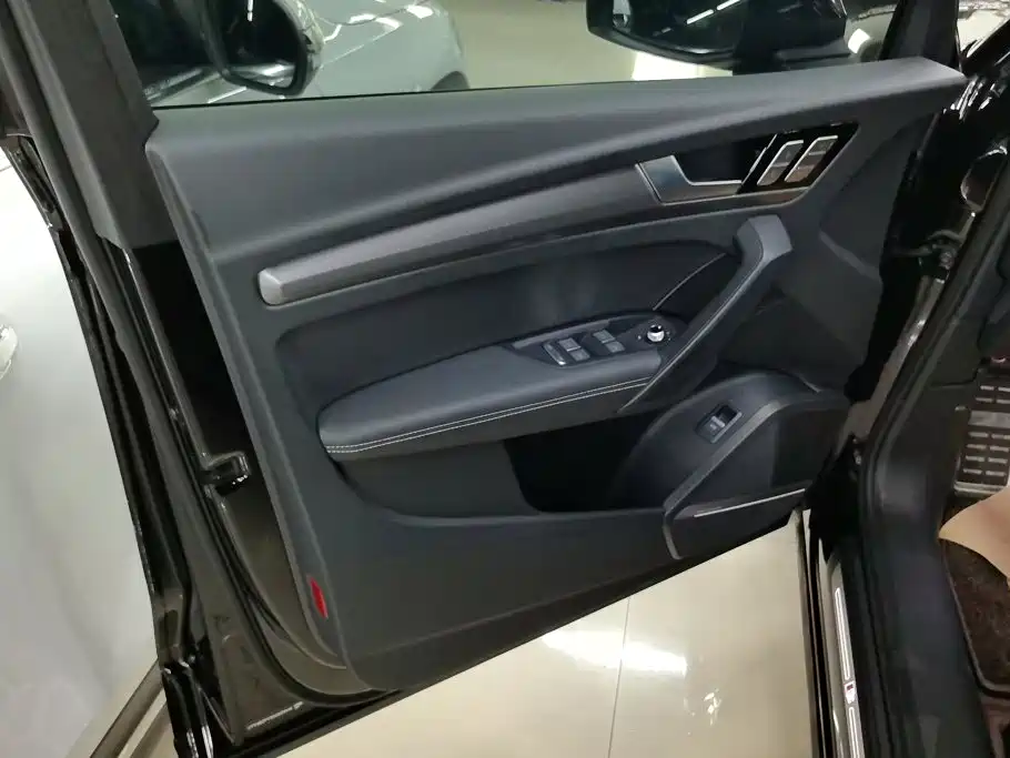 Audi Q5L 2026 2025 Model Year Facelift 45th Anniversary Edition 45 TFSI Luxury Dynamic