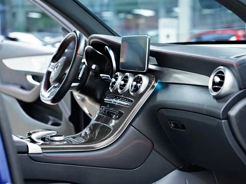 Mercedes-Benz GLC AMG 2017 AMG GLC 43 4MATIC фото 38