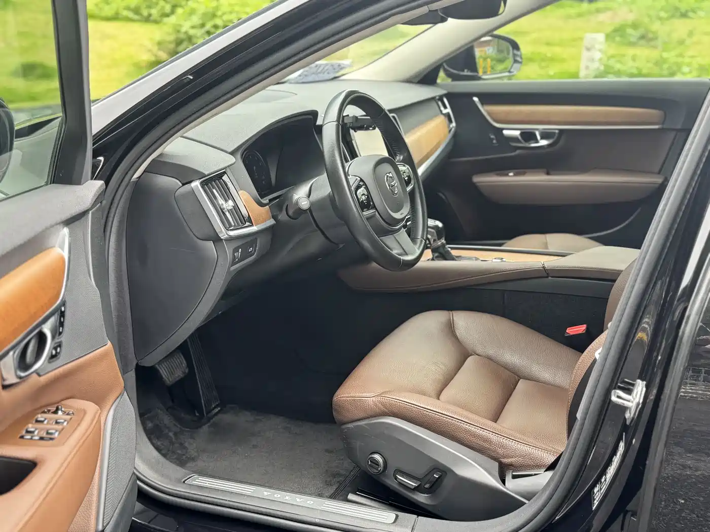 Volvo S90 2020 T5 Momentum Luxury Edition фото 8