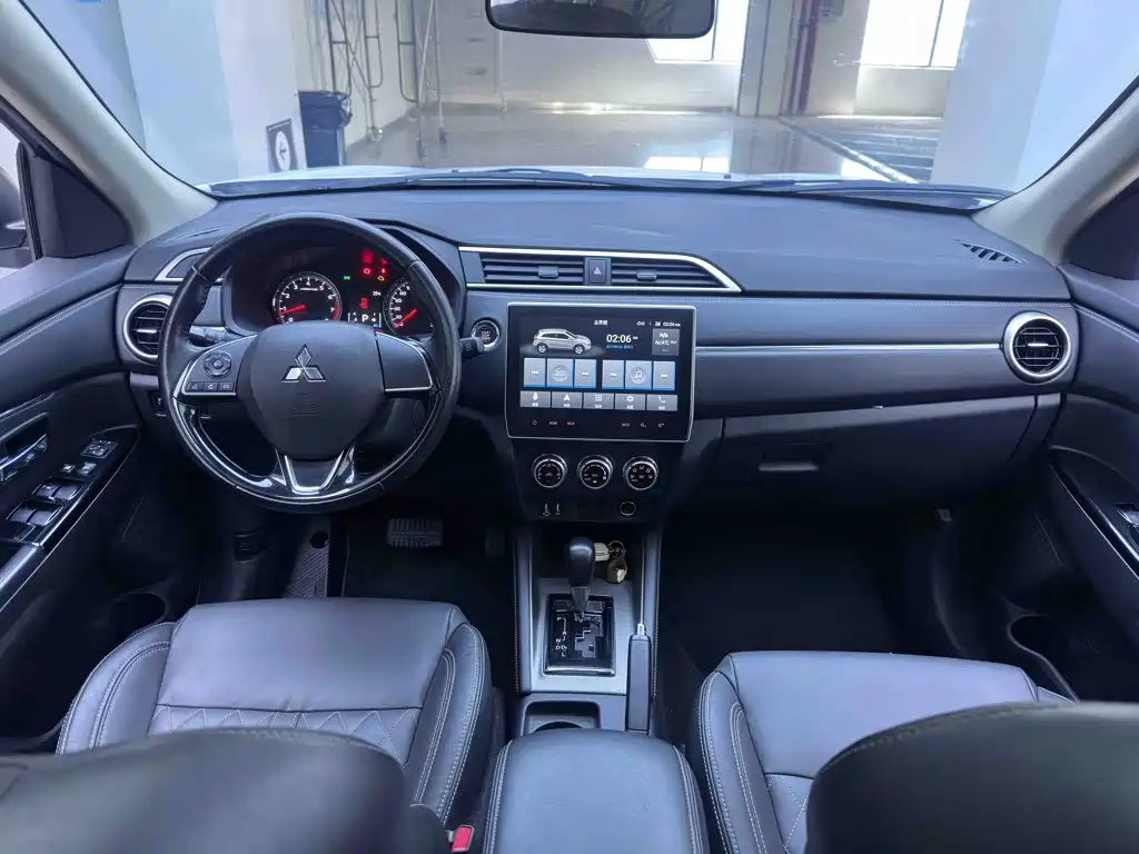 صورة 19 - Mitsubishi ASX