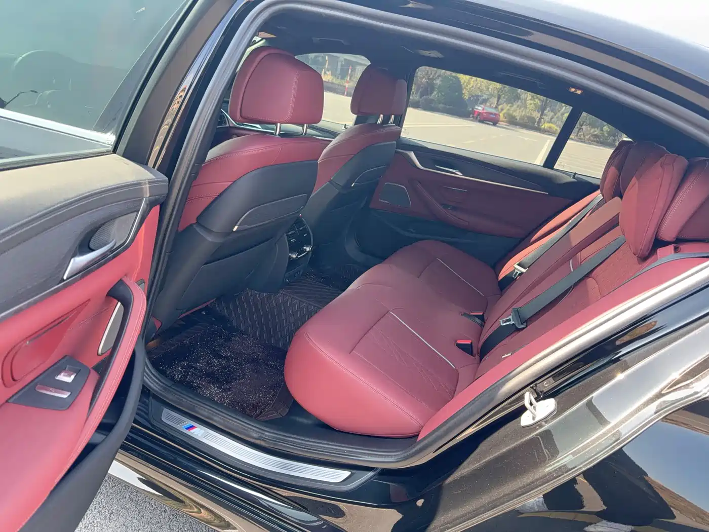 BMW 5 Series 2023 530Li Premium M Sport Package фото 6