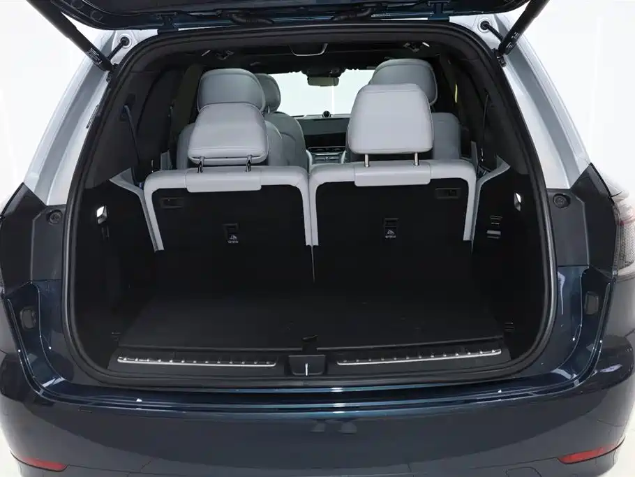 AITO Wenjie AITO M9 2024 Extended Range Ultra 42kWh 6-Seater фото 9