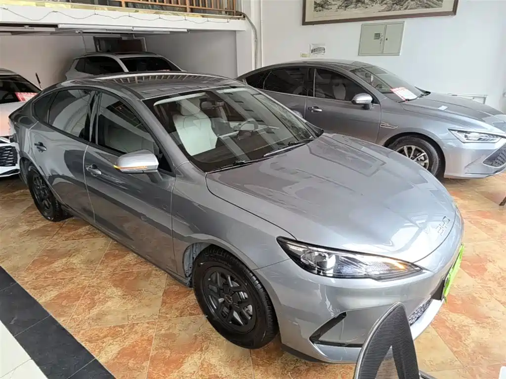 BYD Hai Bao 05 DM-i 2025 DM-i Smart Drive Edition 55KM Luxury фото 4
