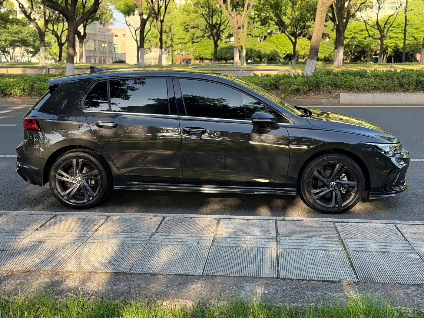 Volkswagen Golf 2021 280TSI DSG R-Line фото 3