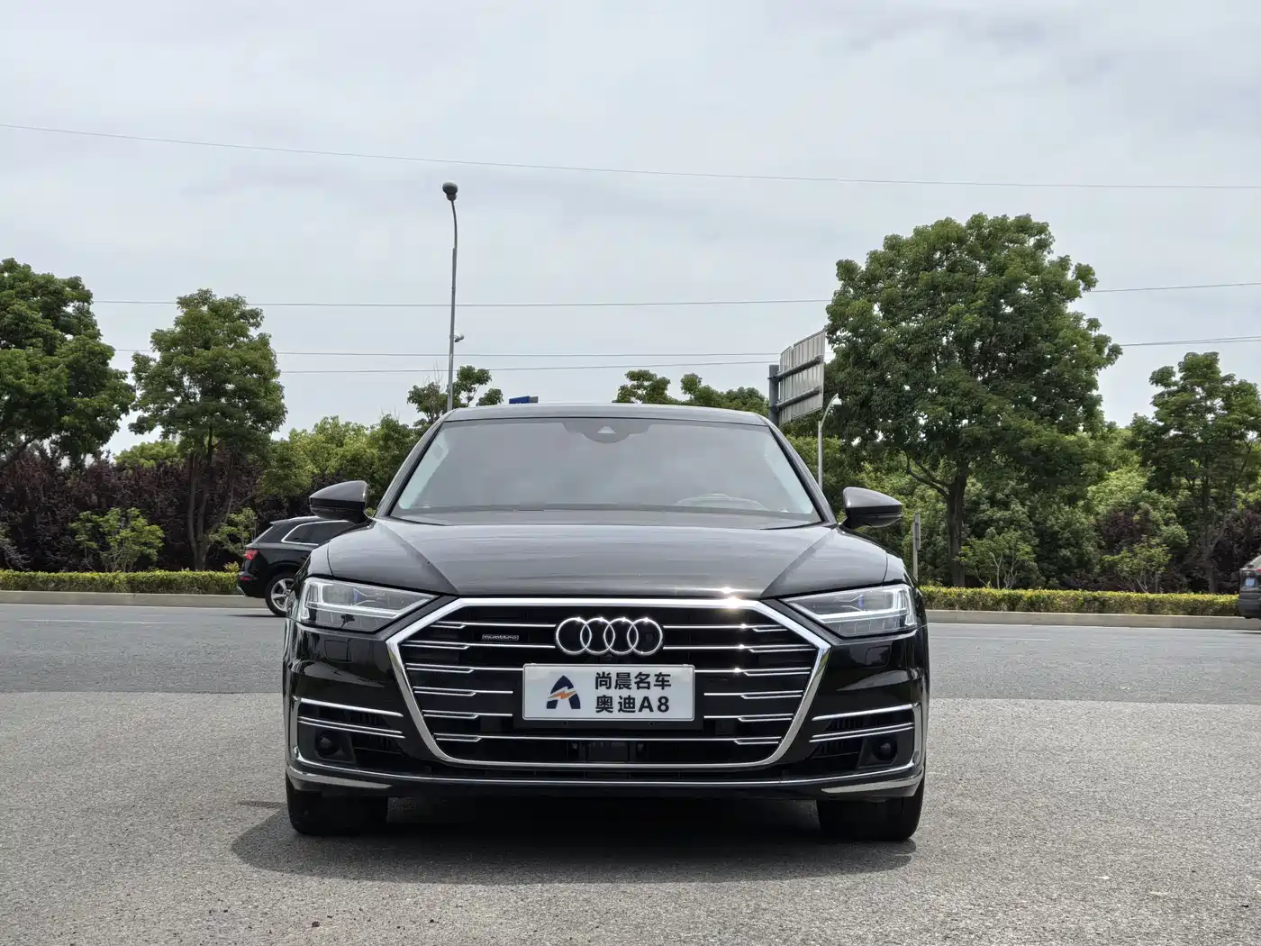 Audi A8 2021 A8L 60 TFSI quattro Premium фото 2
