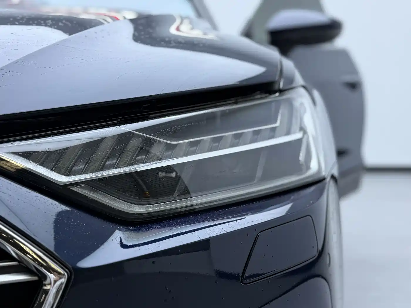 Audi A7L 2024 45TFSI S-line Dream Edition Crystal Package фото 9