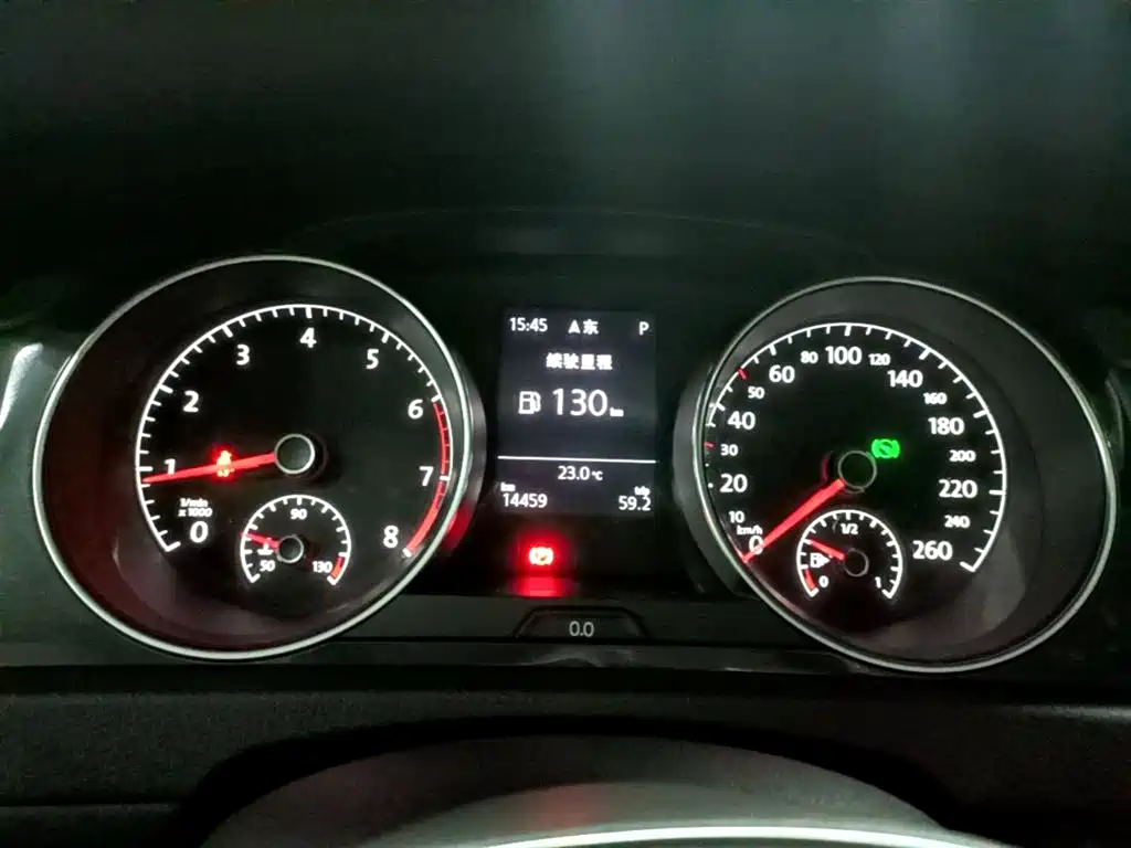 Volkswagen Golf 2020 Beloved Edition 200TSI DSG Comfort Progressive фото 12