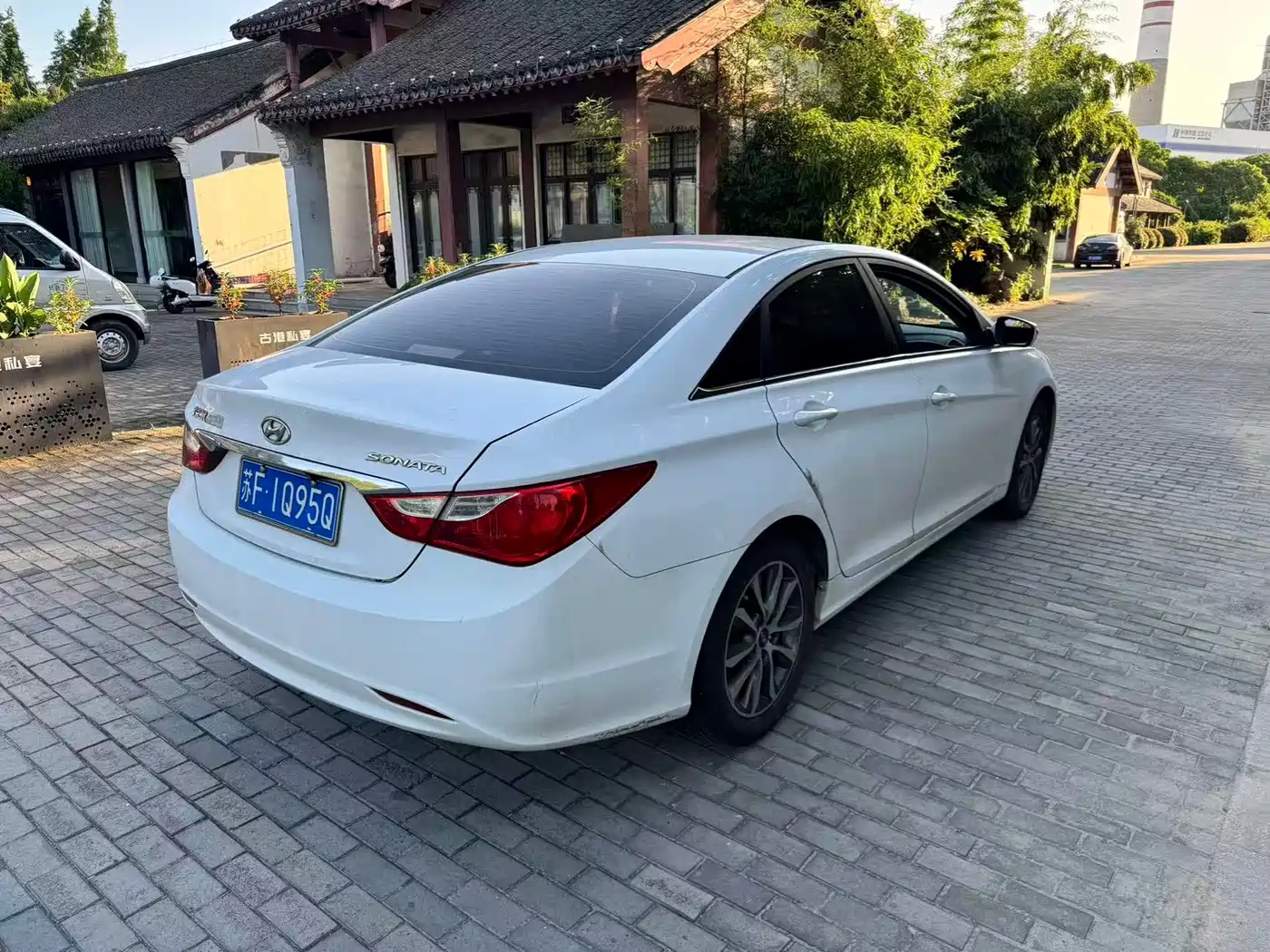 Фото 4 - Hyundai Sonata