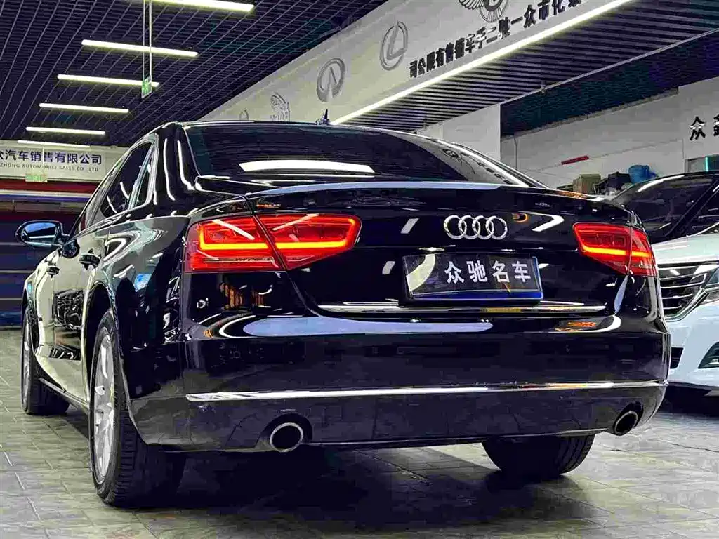 Audi A8 2013 A8L 45 TFSI quattro Comfort фото 9
