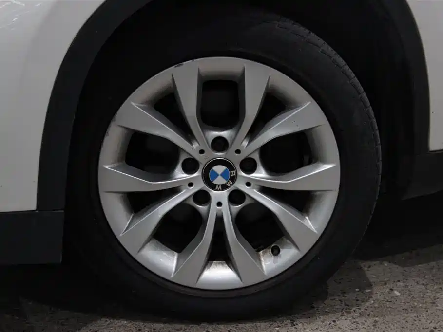BMW X1 (Import) 2012 sDrive18i Luxury фото 7