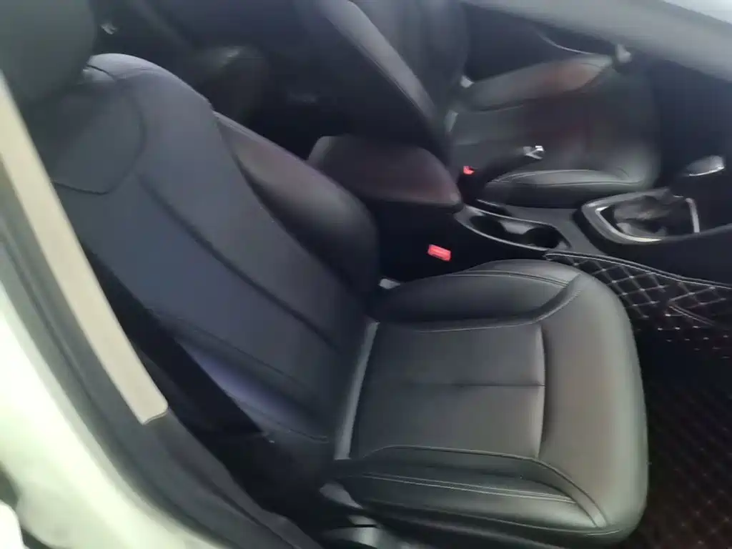 Фото 25 - Buick Excelle