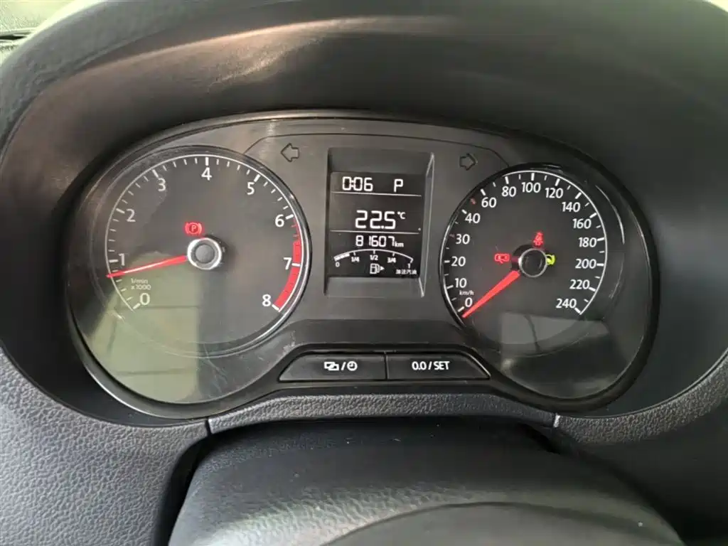 Volkswagen Polo 2018 1.5L Auto Safe Drive фото 12