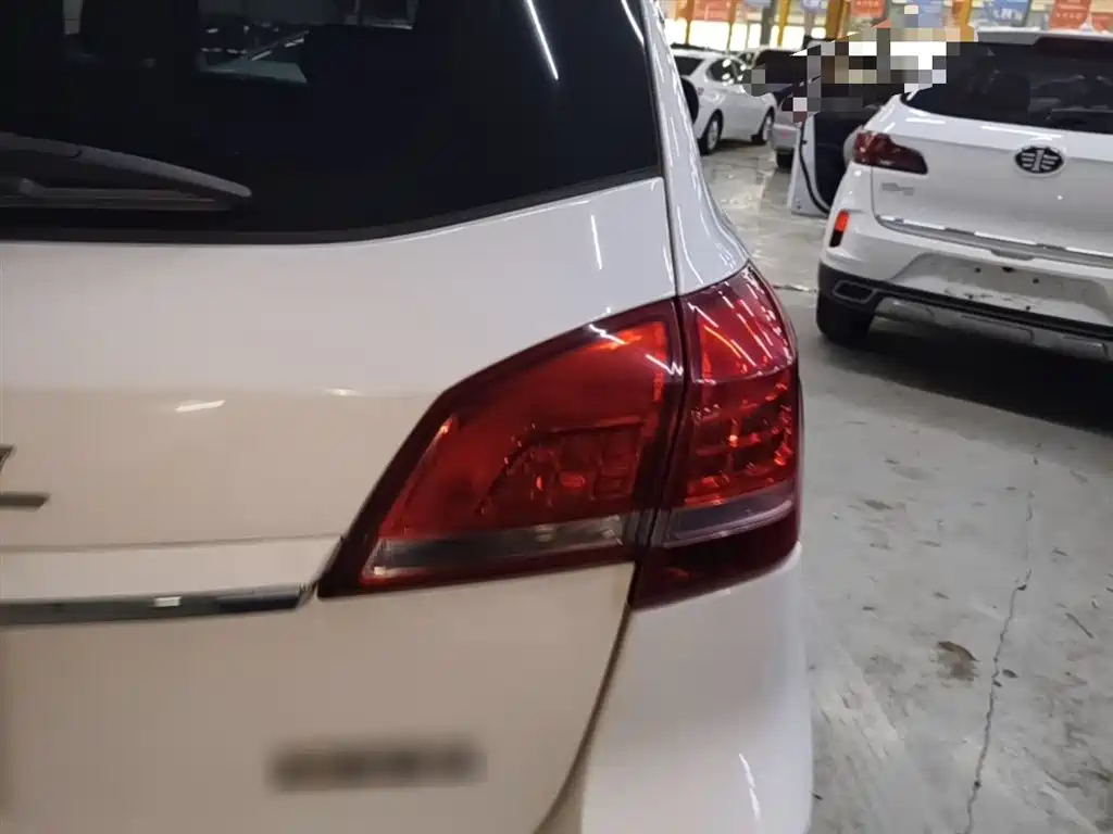 Haval H2 2016 Red Label 1.5T Manual 2WD Elite фото 8