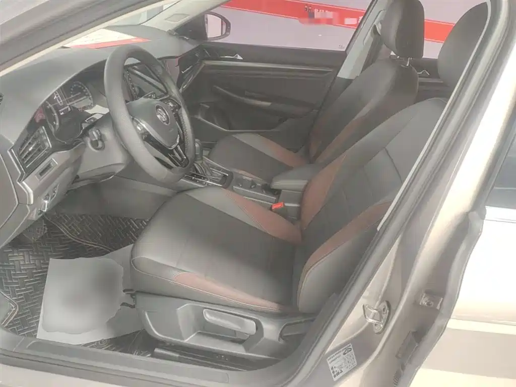 Volkswagen Bora 2019 1.5L Automatic Comfort Type фото 15