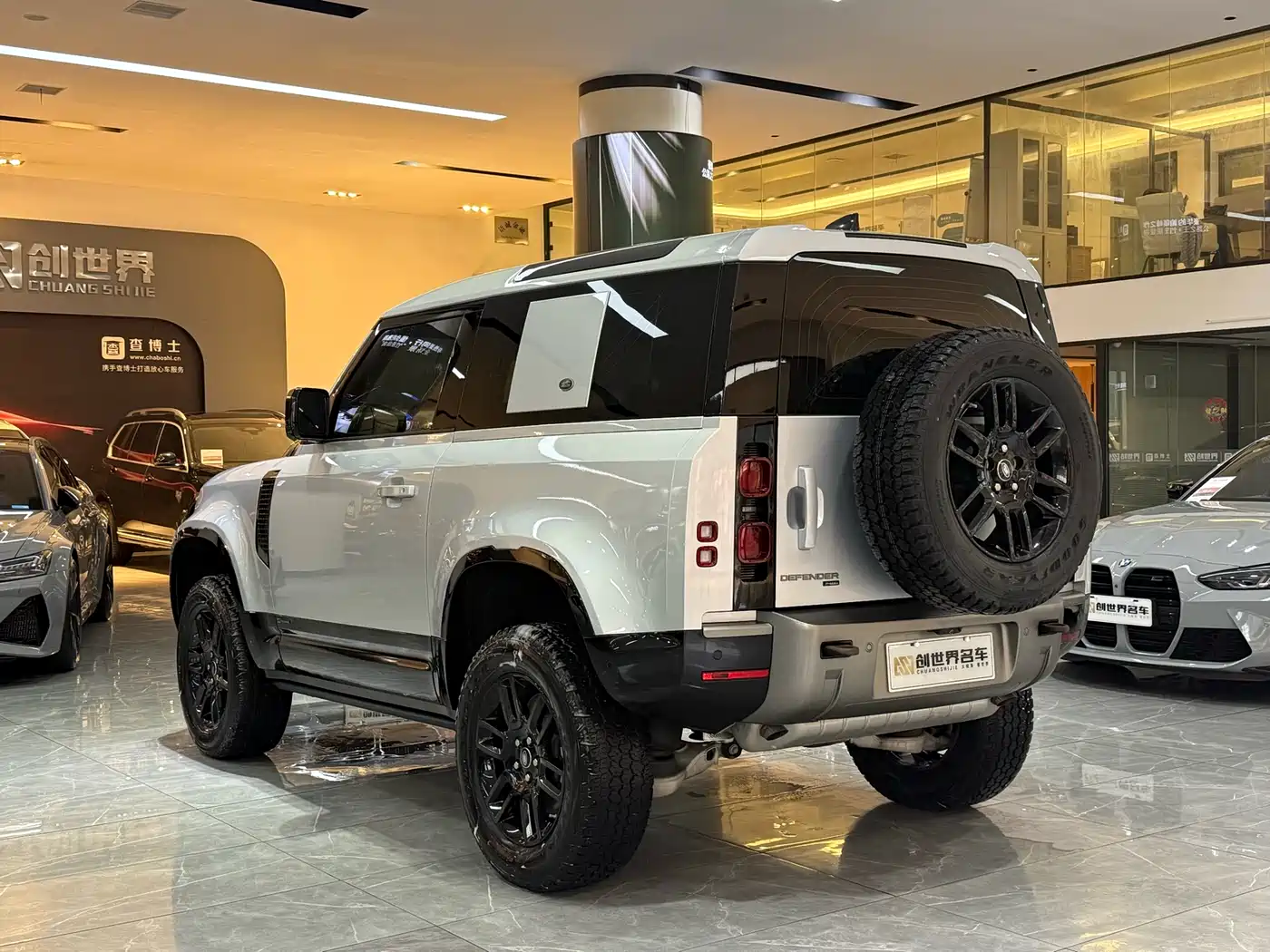 LAND ROVER DEFENDER
