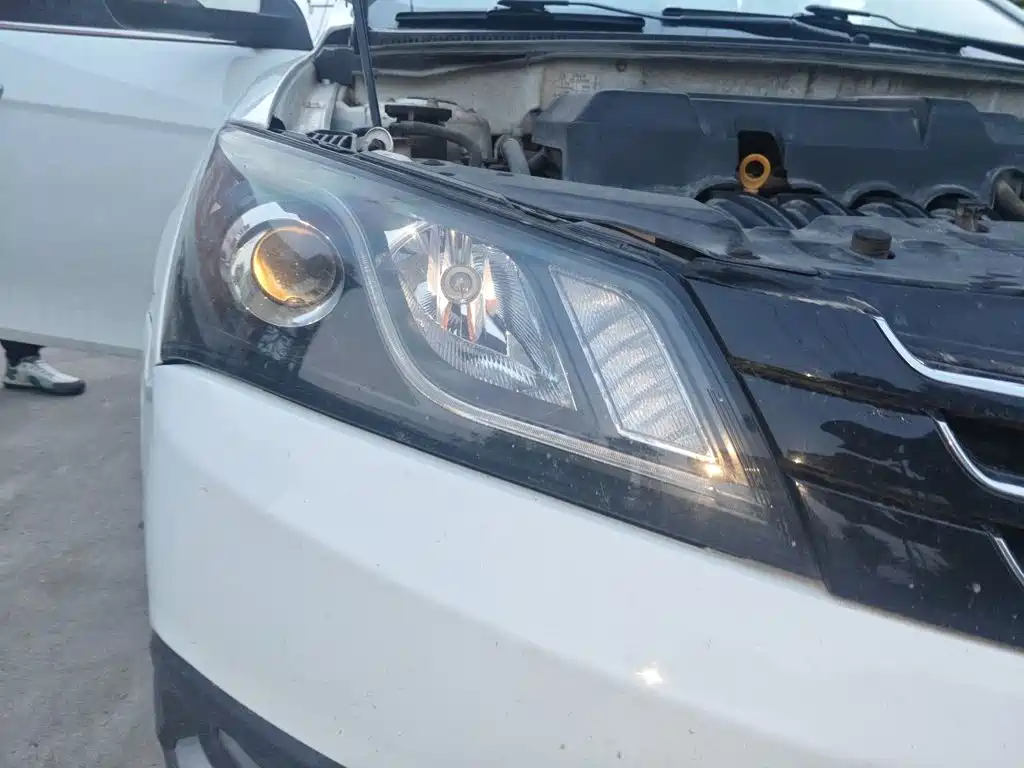 Geely Emgrand 2015 2015 Hatchback RS 1.5L Manual Up Version