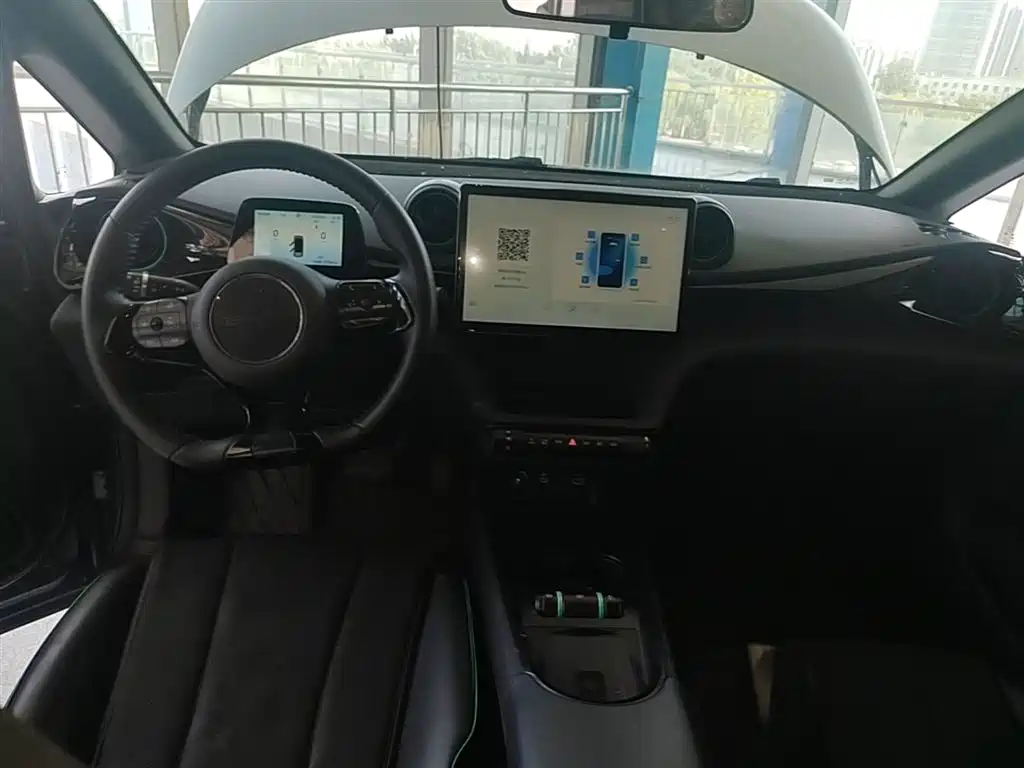 BYD Dolphin 2024 Glory Edition 420km Fashion Edition фото 6