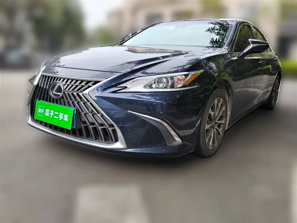 Lexus ES 2021 200 Excellence Edition