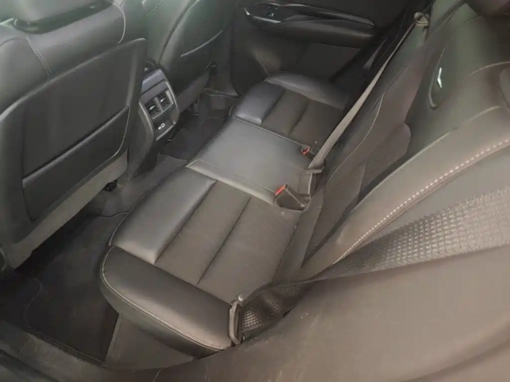 Cadillac XT4 2018 Model 28T 2WD Technology фото 17