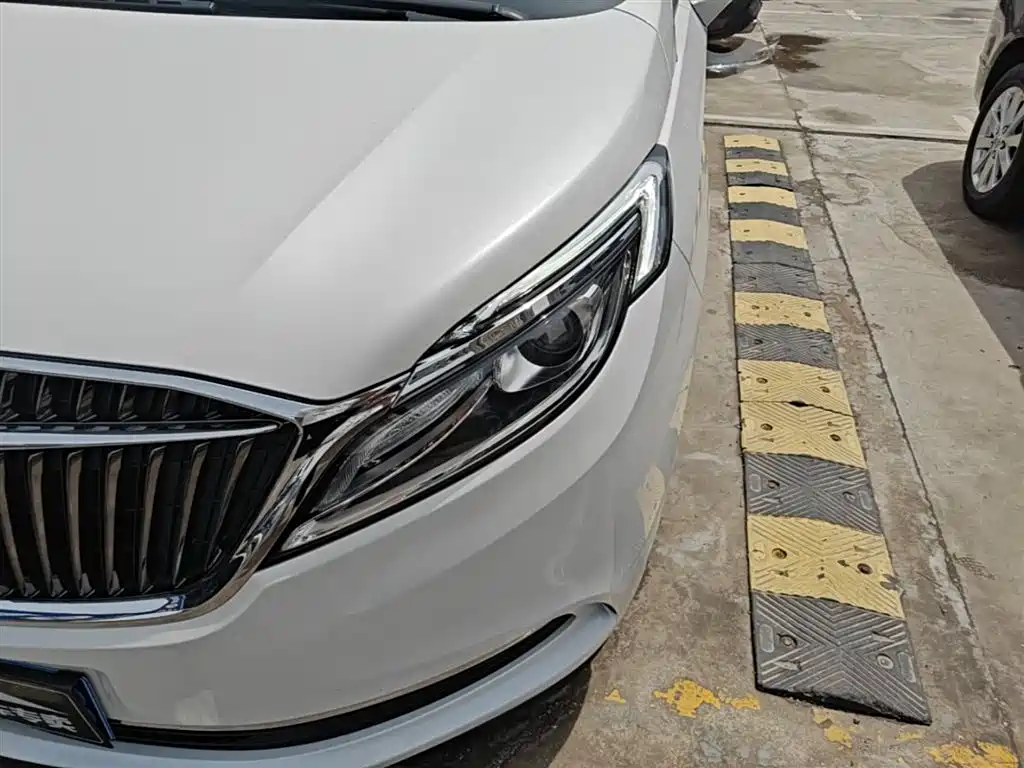 Buick GL8 2017 ES 28T Comfort Type China V фото 24
