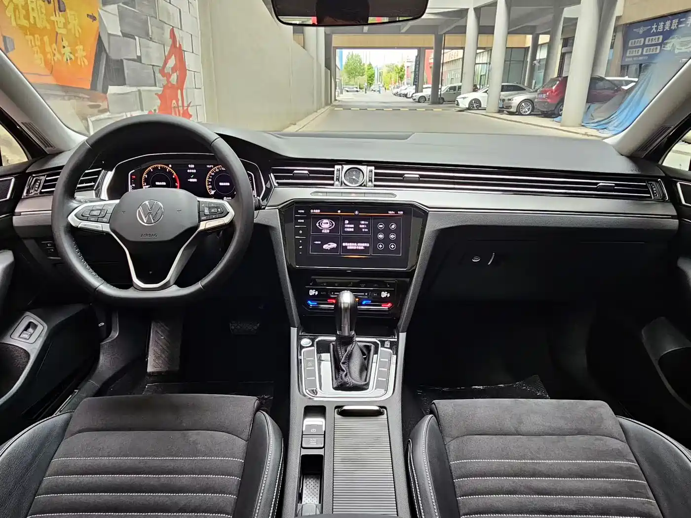 Volkswagen Magotan 2021 330TSI DSG 30th Anniversary Edition фото 7