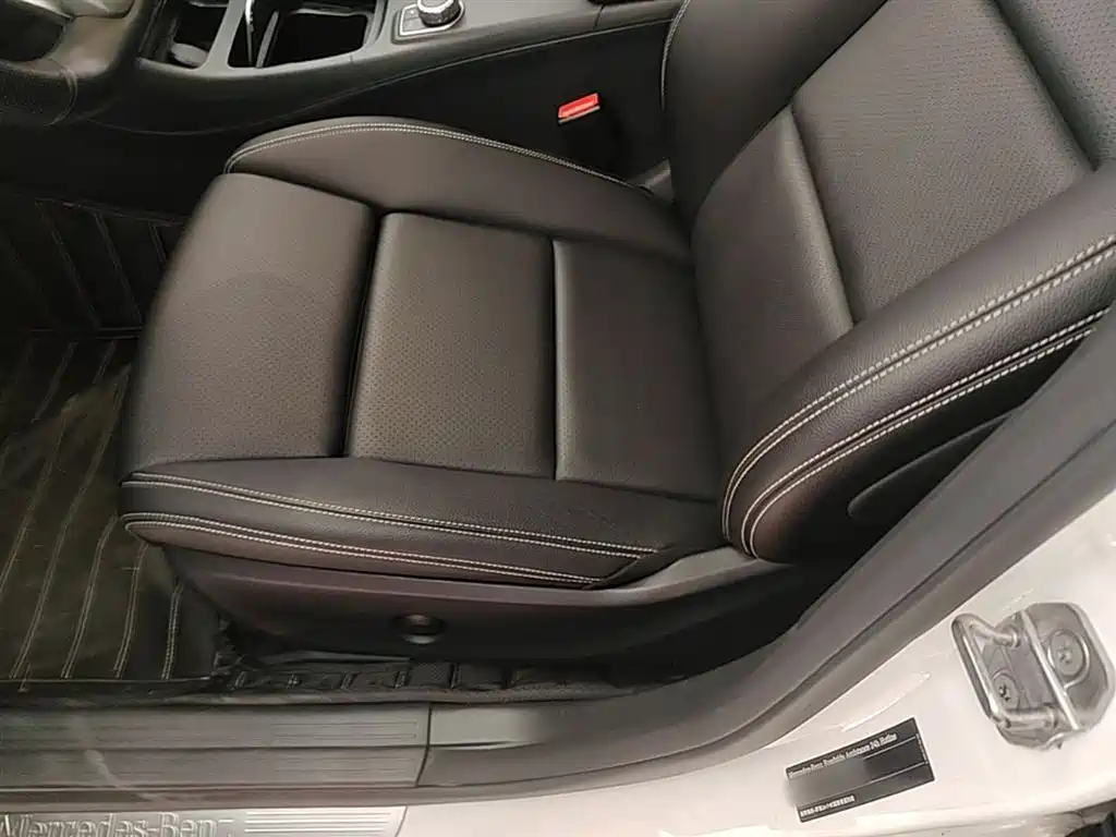 Mercedes-Benz GLA 2019 GLA 200 Fashion фото 15