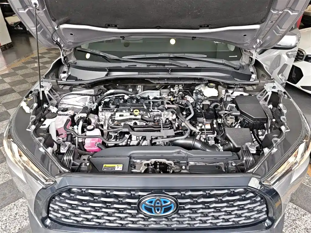 Toyota Corolla Cross 2023 Hybrid 2.0L Pioneer Edition фото 20