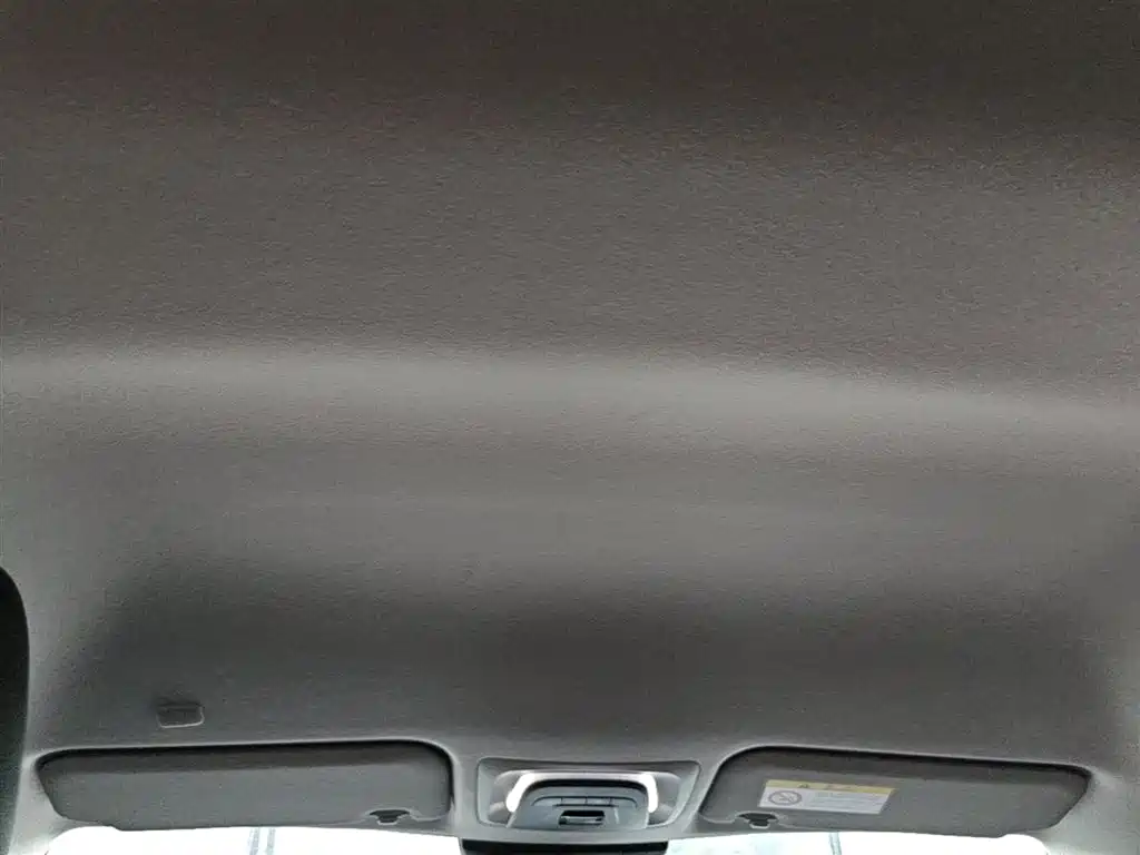 Toyota Corolla Cross 2023 Hybrid 2.0L Pioneer Edition фото 18
