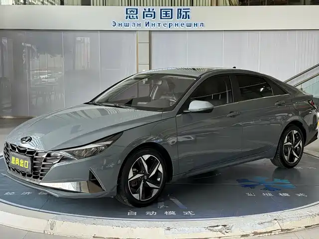 Hyundai Elantra 1.5L CVT LUX, Премиум