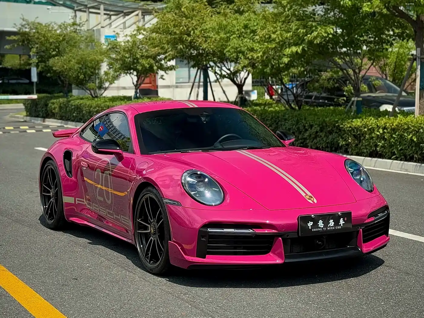 Porsche 911 2021 Turbo S 3.7T Porsche China 20th Anniversary Edition фото 3