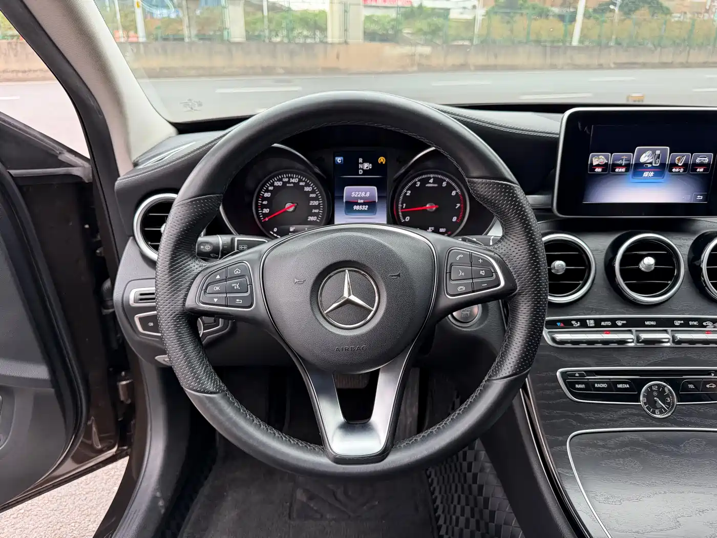 Mercedes-Benz C-Class 2015 C 200 L Sport фото 9