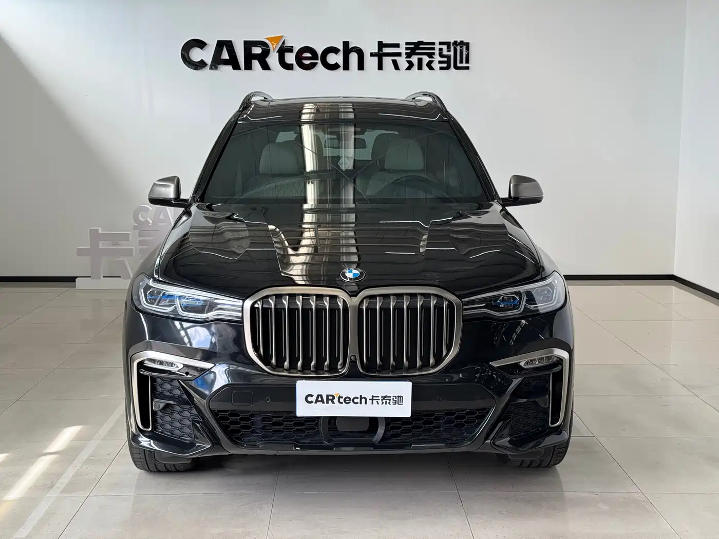 Фото 9 - BMW X7