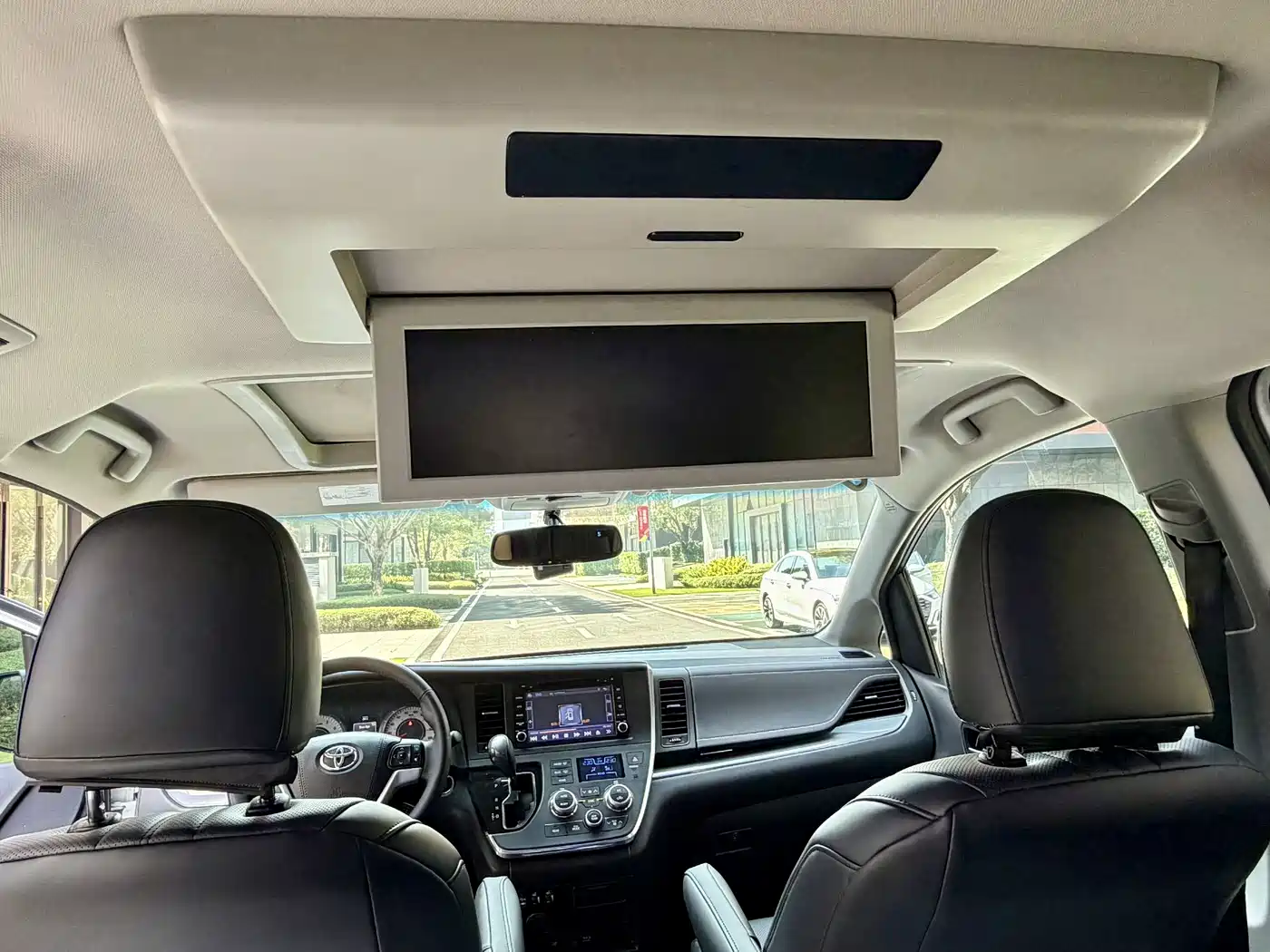 Toyota Sienna 2015 3.5L 2WD LE фото 17