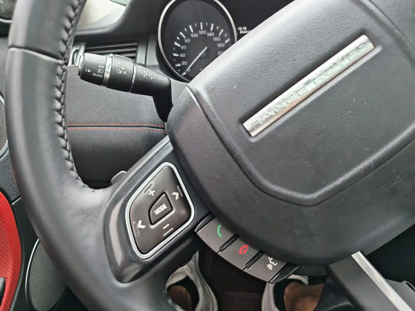Land Rover Range Rover Evoque (Import) 2014 2.0T 5-door Brilliance Sport фото 19