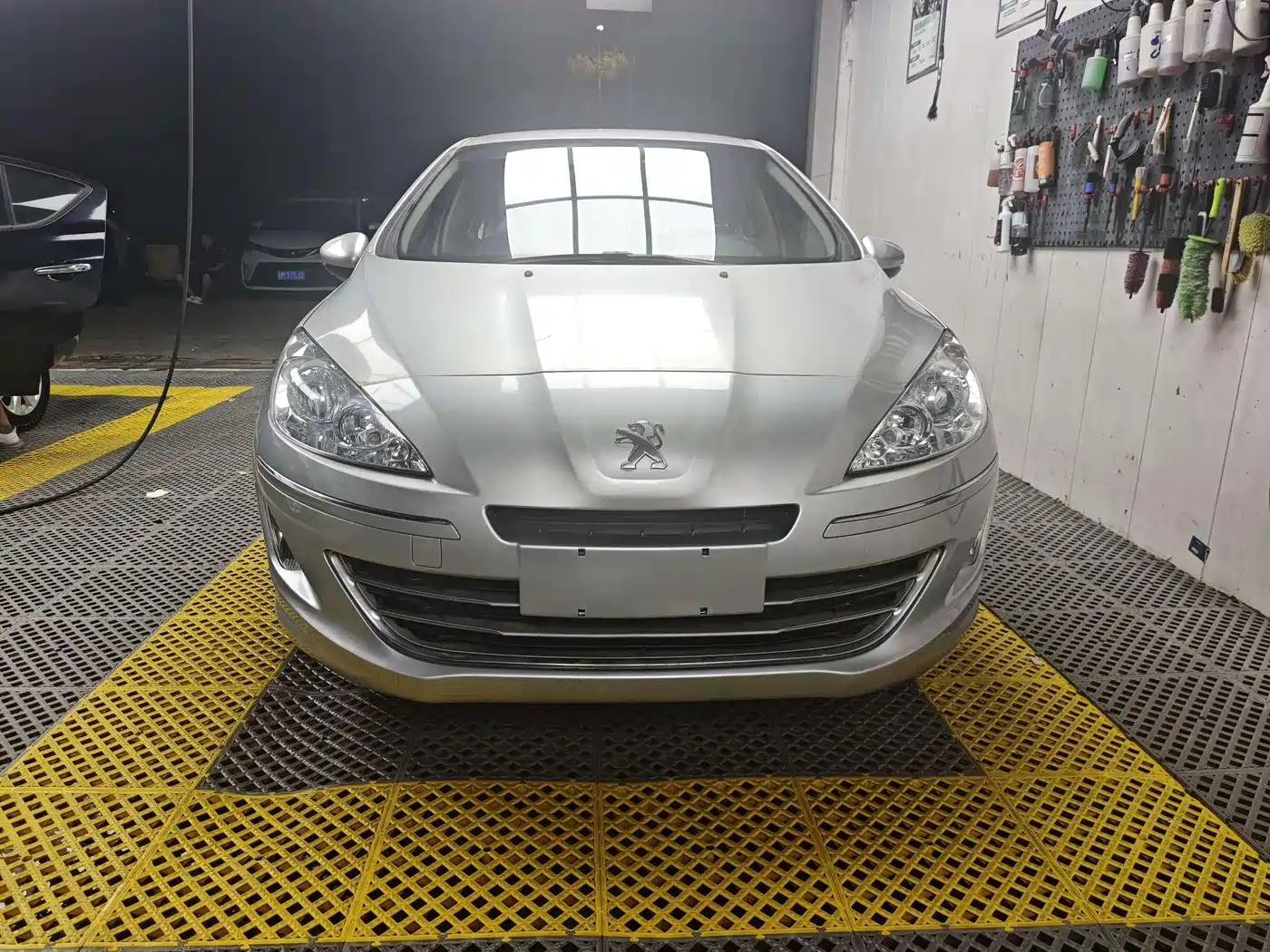 Peugeot 408 2013 2.0L Automatic Luxury Edition фото 8