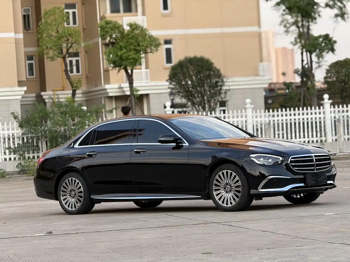 Mercedes-Benz E-Class 2021 E 300 L Luxury фото 2
