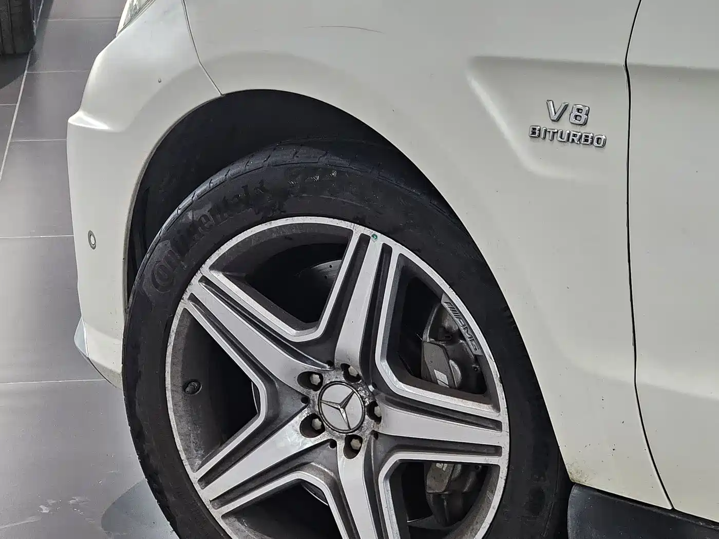 Mercedes-Benz M-Class AMG 2012 AMG ML 63 фото 5