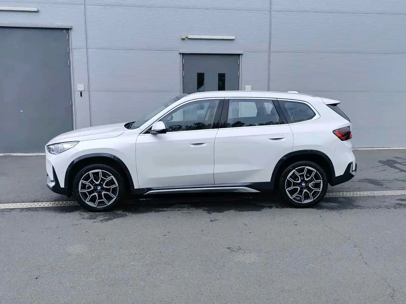 BMW X1 2025 2026 Model Year sDrive25Li X Design Package