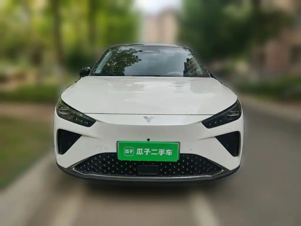 Nezha Auto Nezha L 2024 2024 Extended Range 310 Flash Charge Red Edition