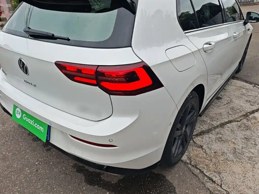 Volkswagen Golf 2021 280TSI DSG R-Line фото 8