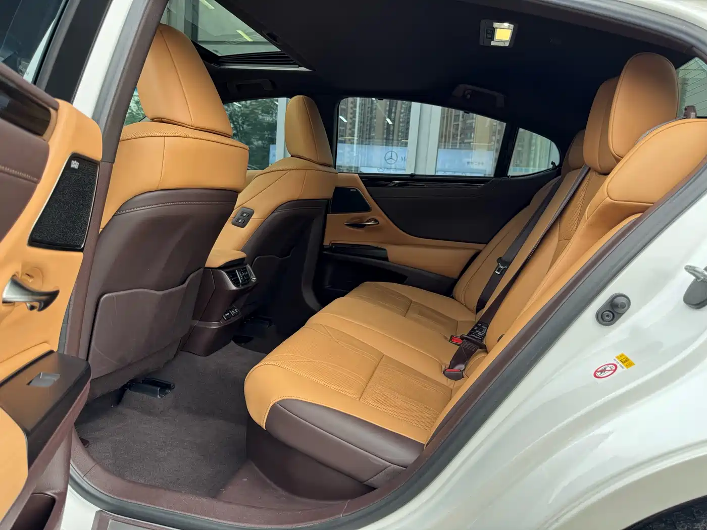 Lexus ES 2018 300h Executive Edition China V фото 9