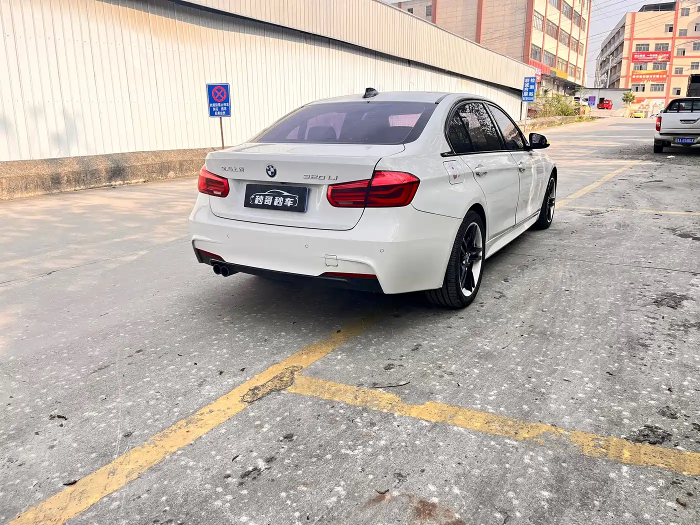 BMW 3 Series 2017 320Li M Sport фото 9
